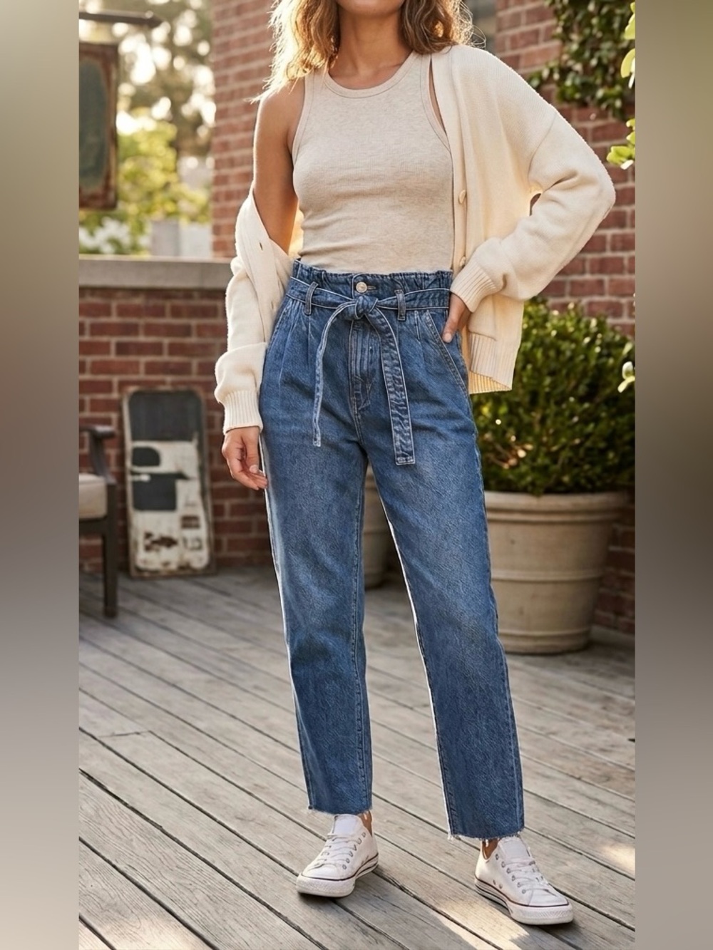 👖 NWT Abercrombie & Fitch Paperbag High Rise Belted Mom Jeans Medium Wash 25 0R